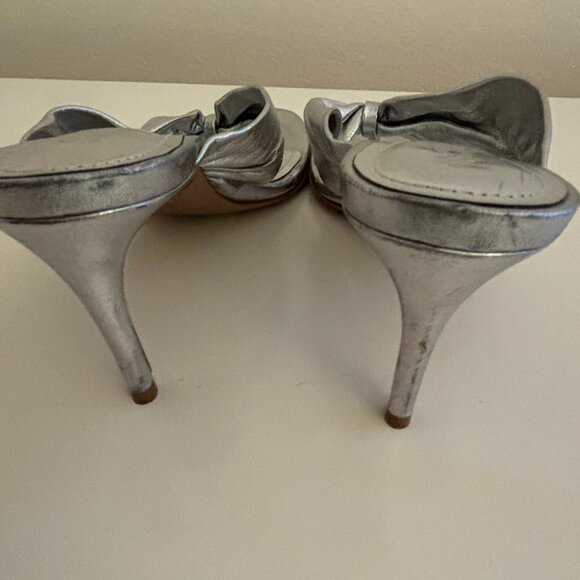 Schutz Willow Silver Metallic Leather Thong Sandals - Picture 6 of 6